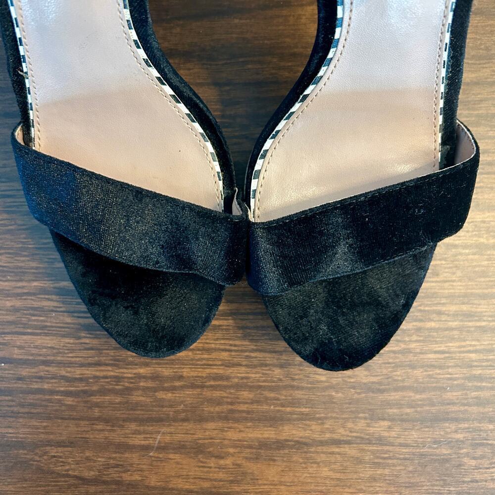 Betsey Johnson Black Velvet Glitter Platform Heels Size 7.5 - Picture 9 of 9